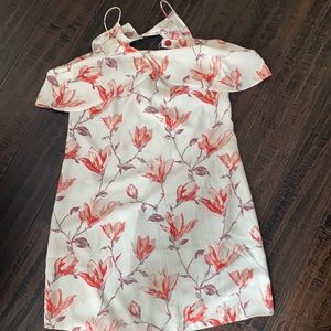 Dress flowy!